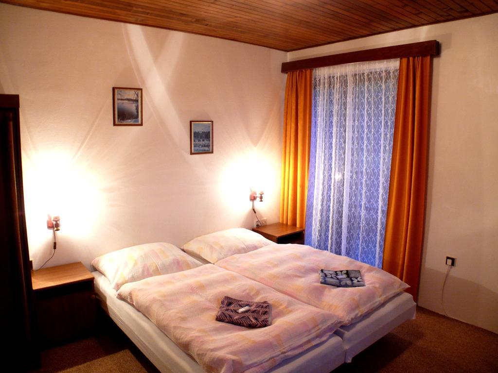 Pension Faema Harrachov Ruang foto